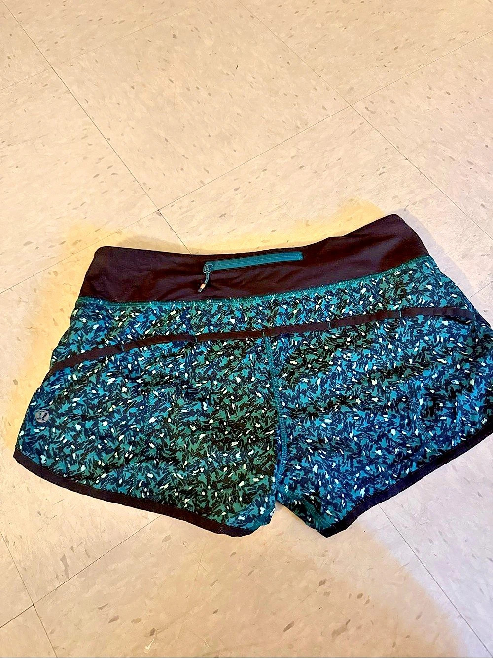 Lululemon Speed Up Short *2.5" Athletic Shorts Blue & Black